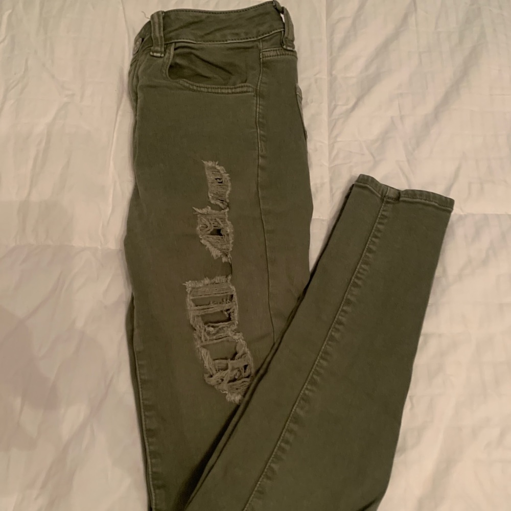 American Eagle ripped jegging Jeans